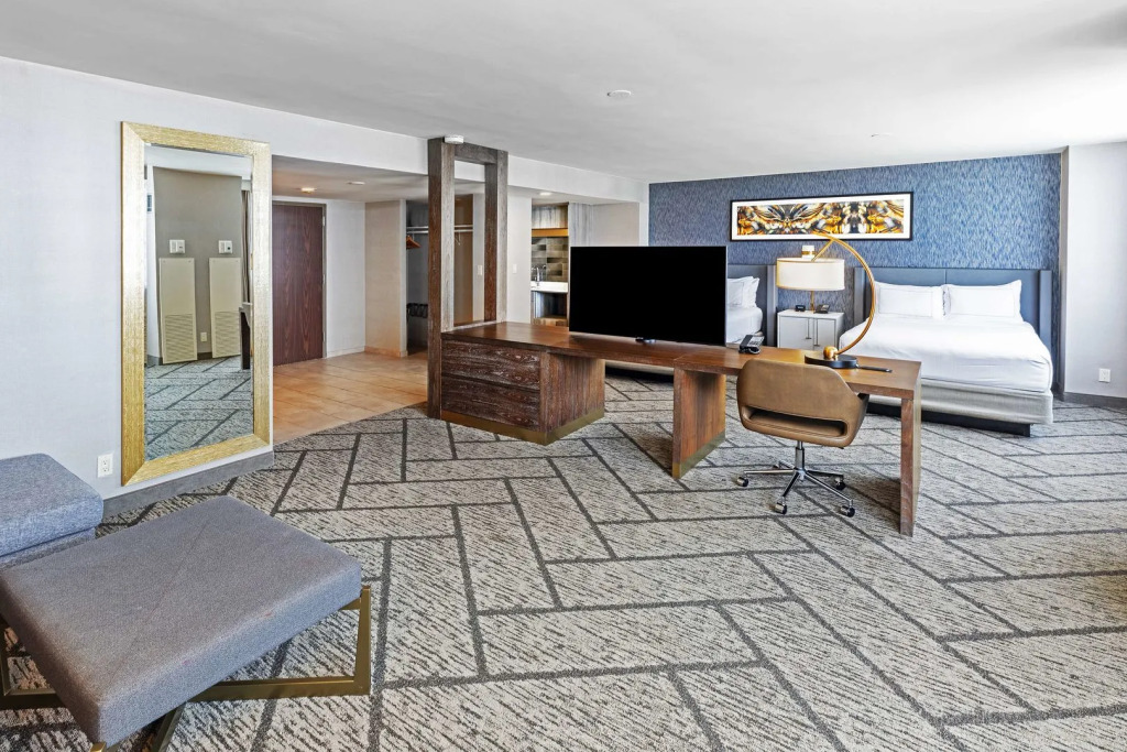 DoubleTree by Hilton Tulsa Downtown