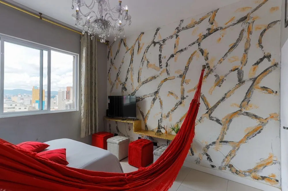 Apartamento no Centro com Wifi e a 500m do Metr