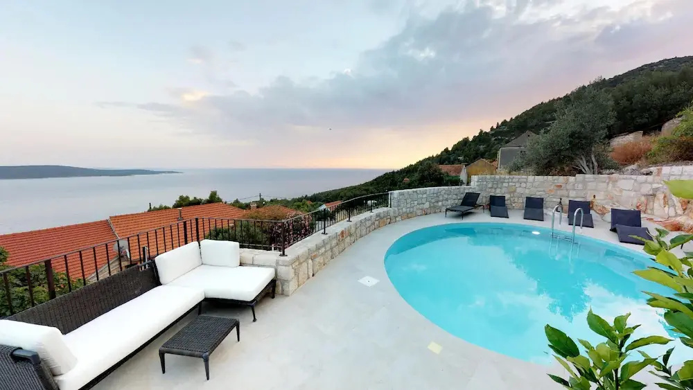 Old Tree Villa