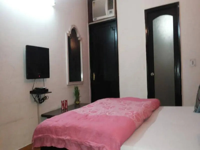 Hotel O Manraj B&B