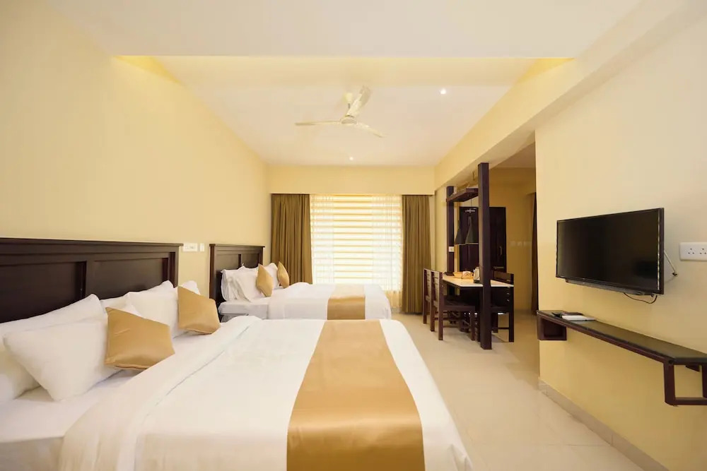 Thekkady Gavi Suites