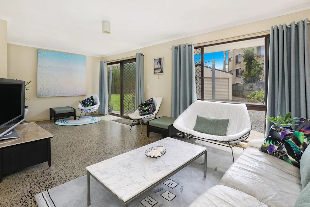 Naroo7- Prime Mooloolaba Location
