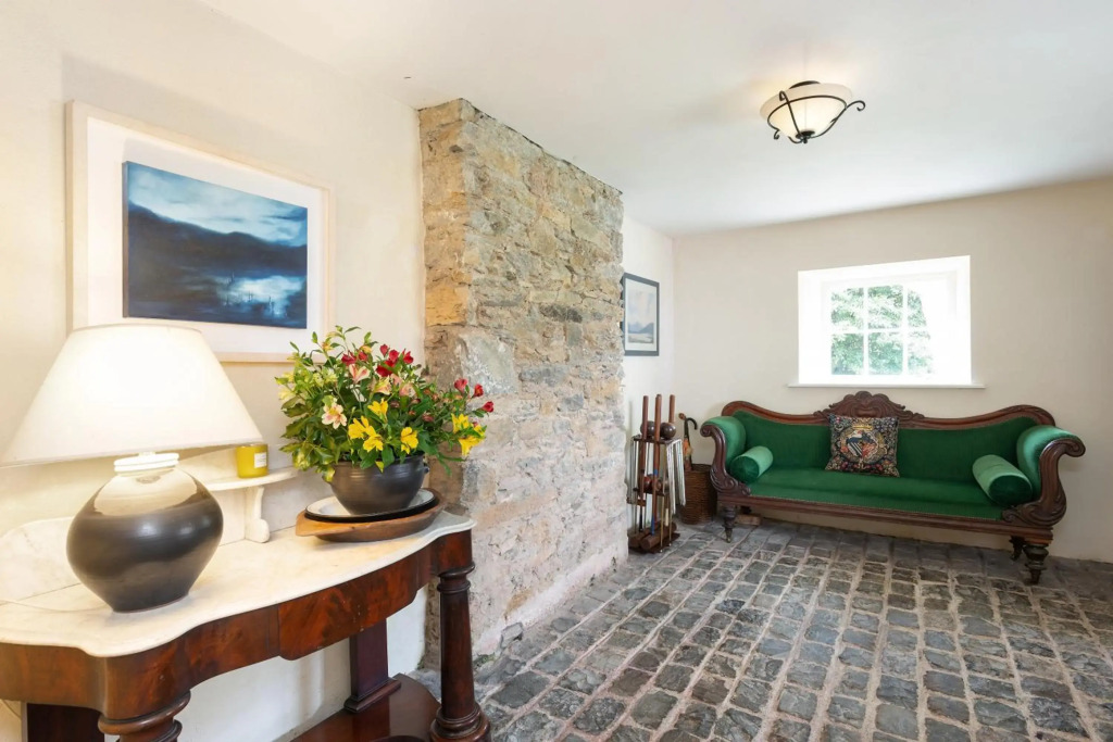 Kilmahon House, P25A973
