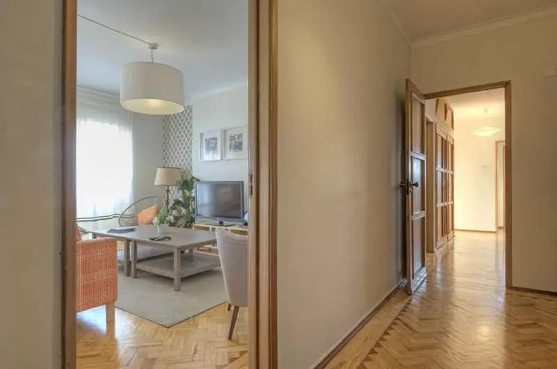 Santa Apolonia 7D - 6 Bedrooms