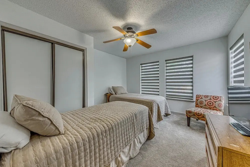 Spacious Ruidoso Retreat w/ Hot Tub & 2 Kitchens!
