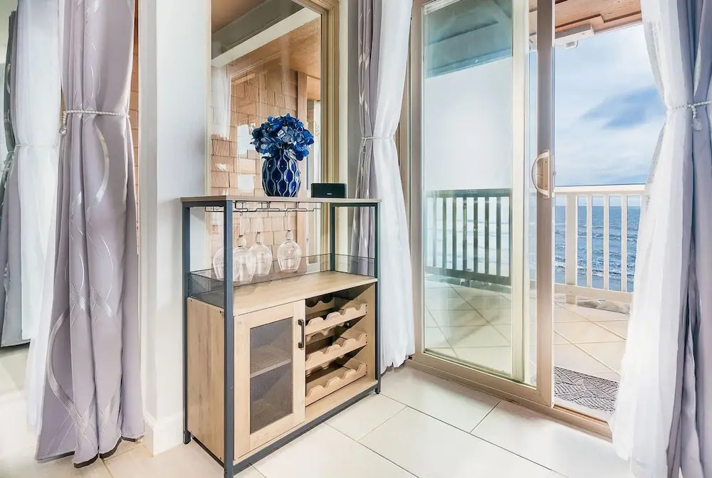 Luxury Oceanfront Condo With Private Beach Access