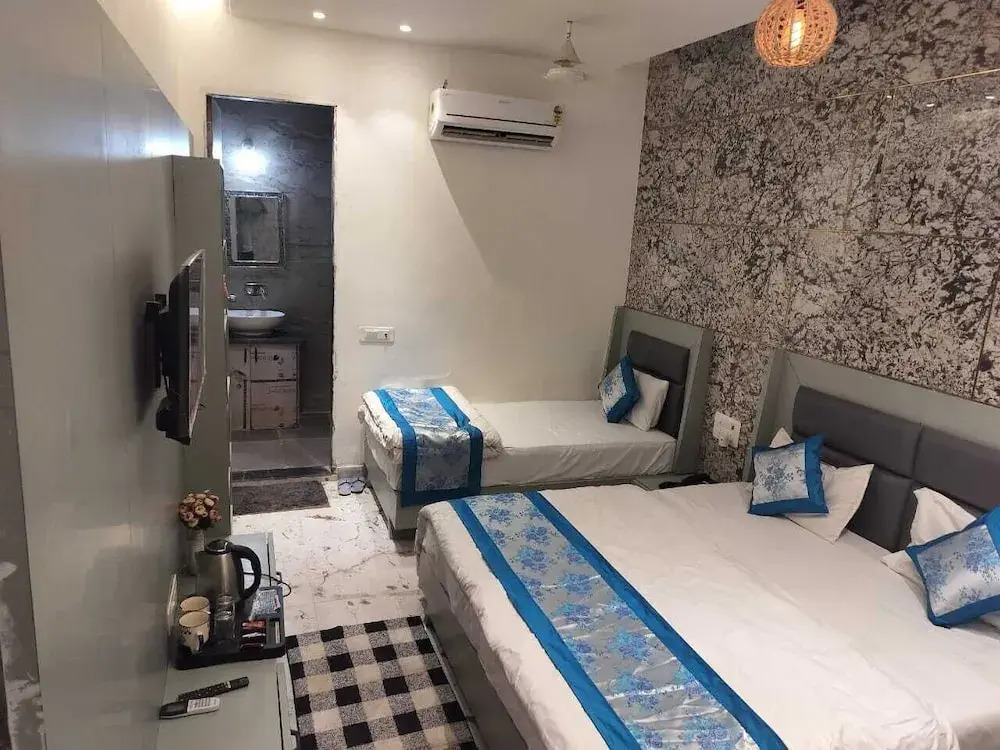 Shri Balaji Dham Hotel