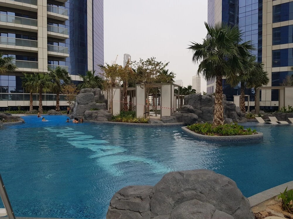 Luton Vacation Damac Paramount Tower