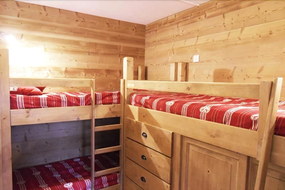 Belle Plagne Divisible Studio on Slopes for 4 People of 28 mÂ² Pds328