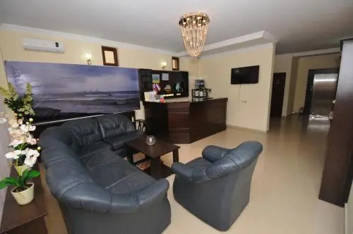 Cristal GB Hotel