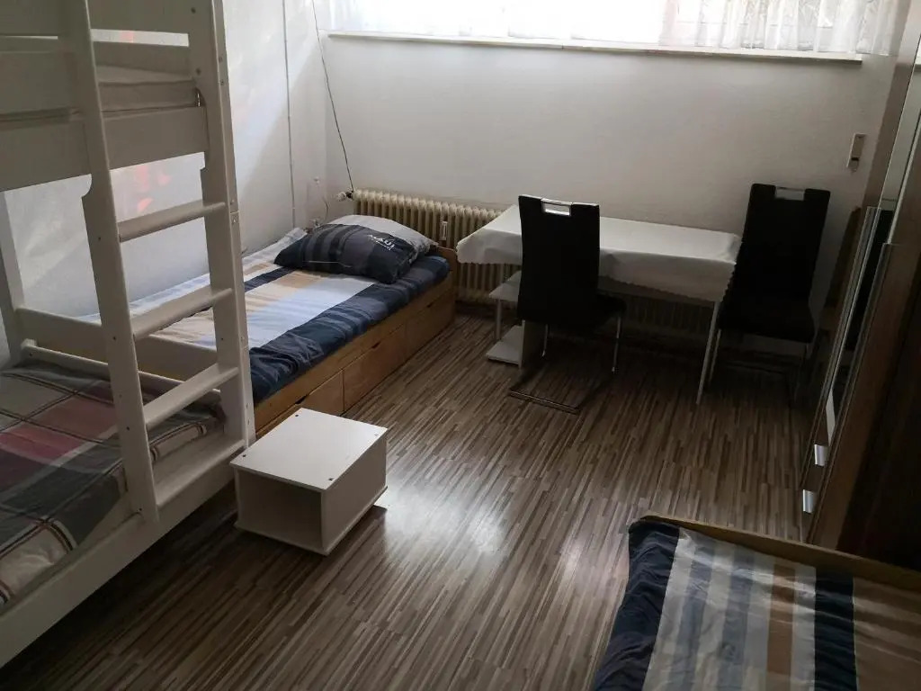 3 WG-geeignete Zimmer zur Selbstverpflegung