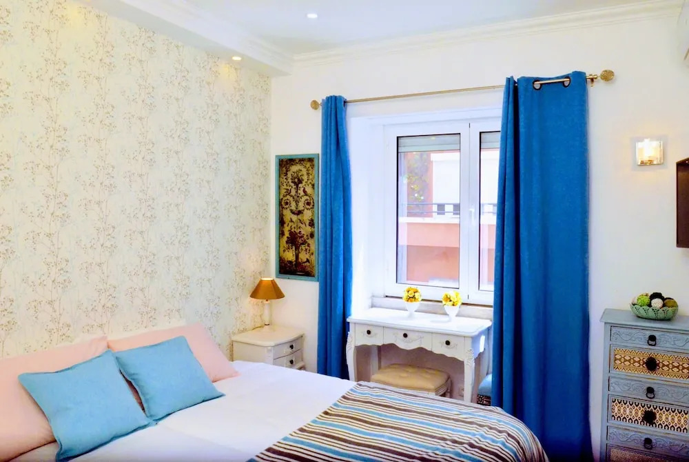Sweet Suites Guesthouse close to famous Avenue Liberty