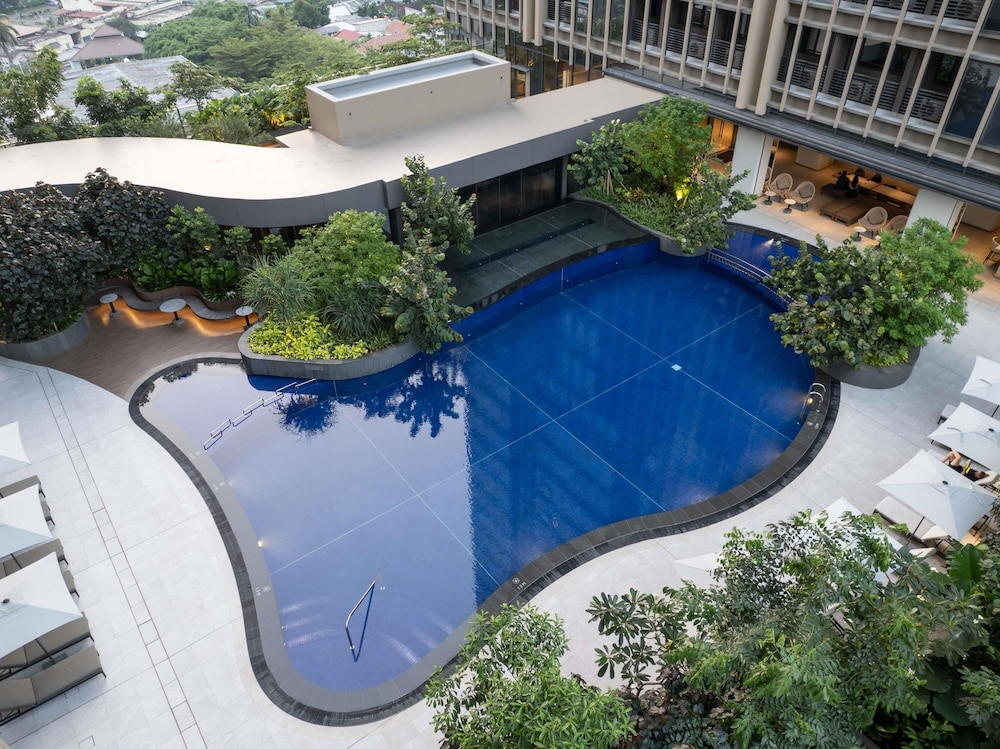Swissôtel Living Jakarta Mega Kuningan