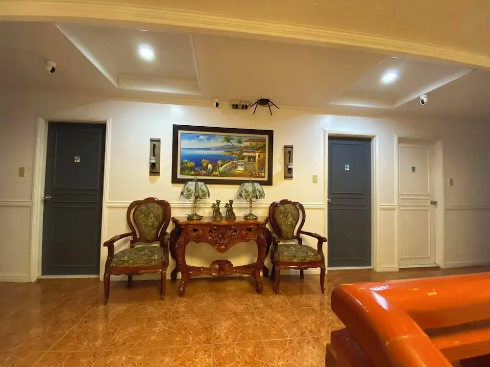 North Shores Inn