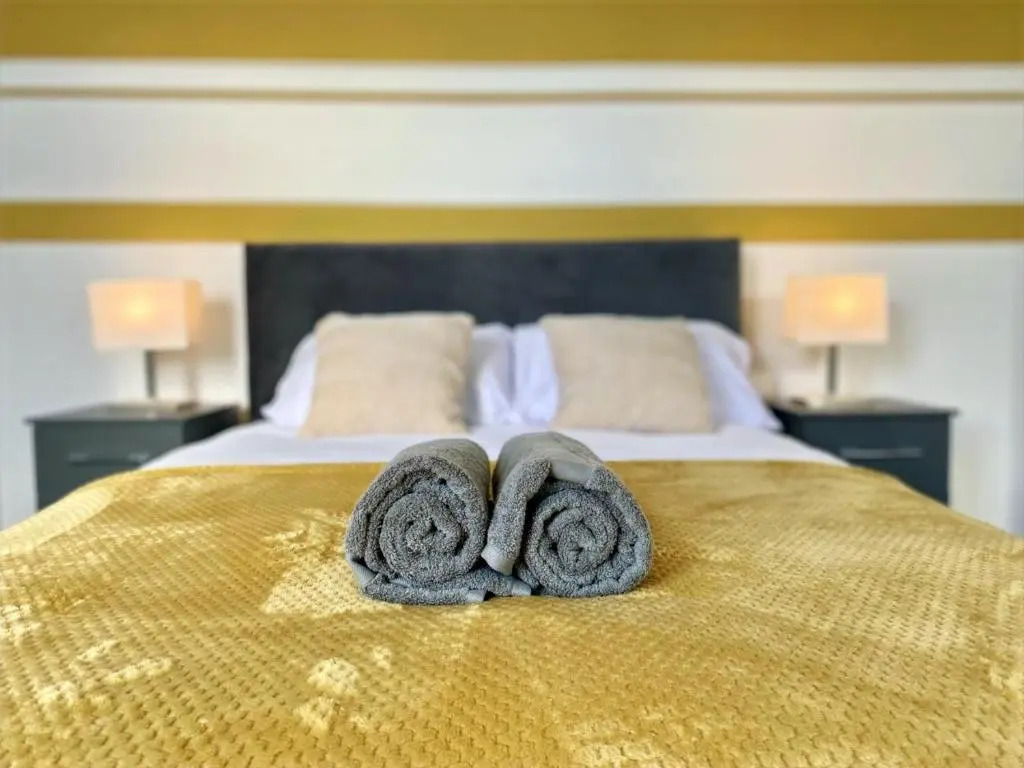 The Brook - LONG STAY OFFER - Sleeps 6 - Central House by CTO Serviced Apartments