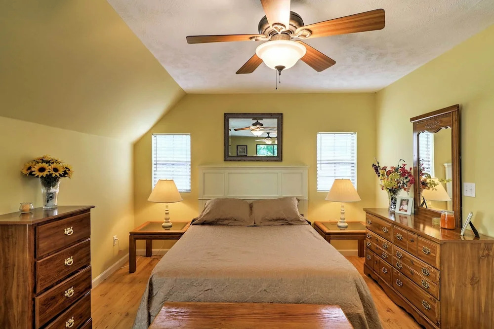 Historic 1840's Estate on 20 Acres w/ Guest House
