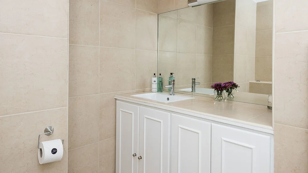 Sleek 2BR between Paddington & Hyde Park