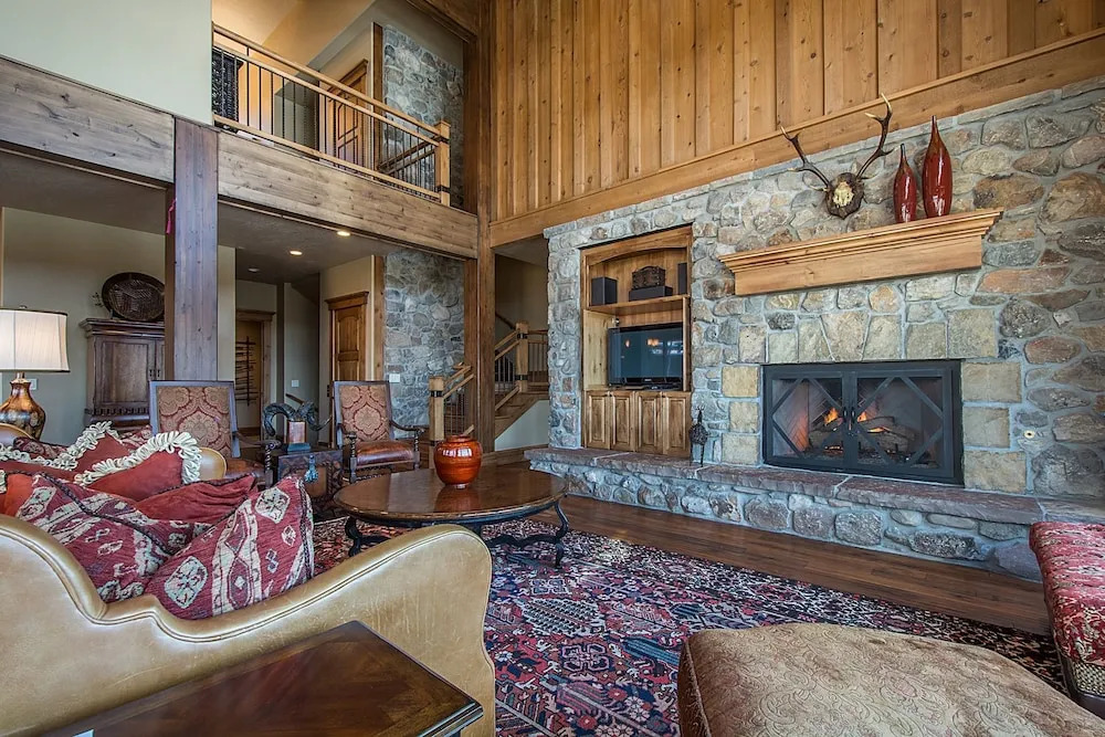 Blacktail Lodge - Five Bedroom Home