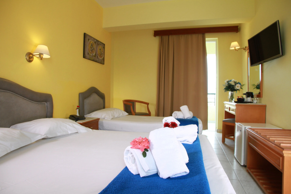 Dedalos Beach Hotel