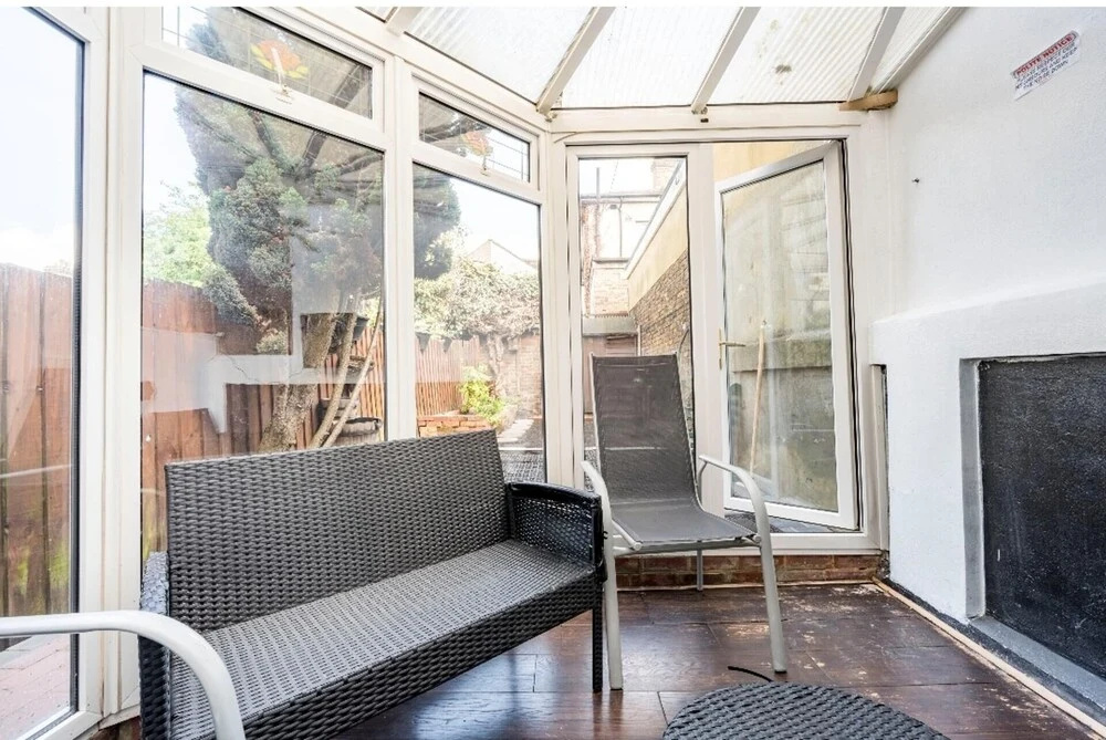 Maidstone - Sleeps 6 - Parking - Garden - 96ws