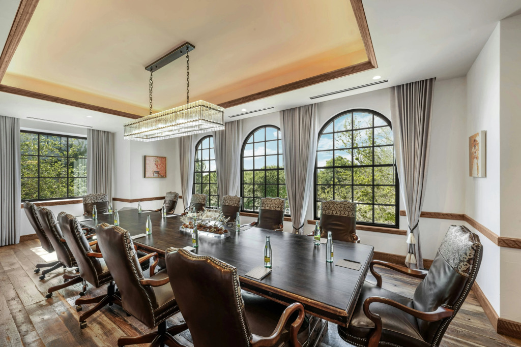Hotel Drover, Autograph Collection
