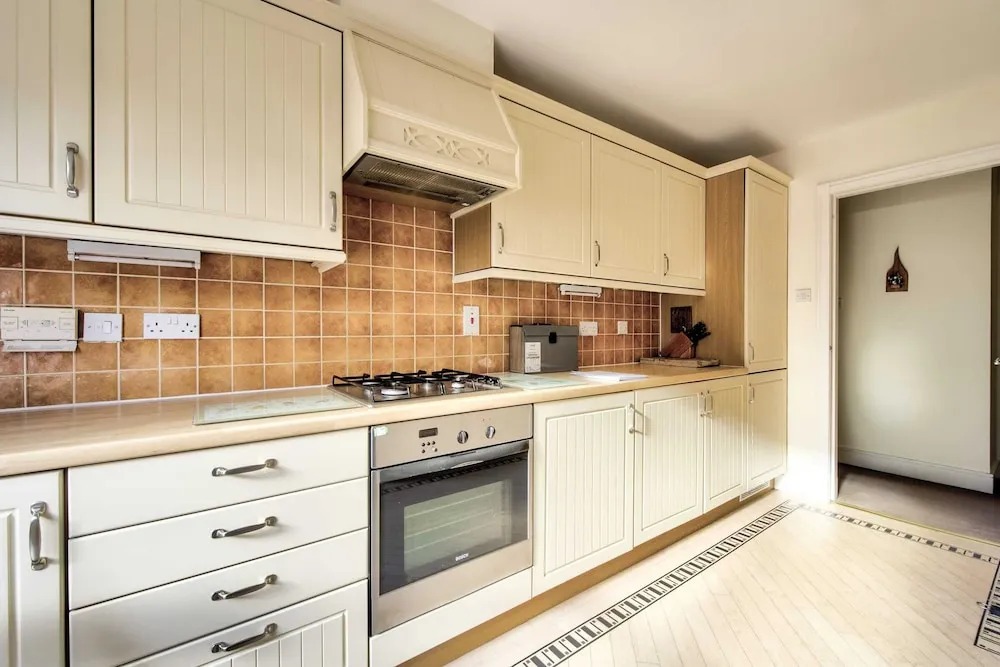 Guestready - Bright, Spacious 2bdr Flat