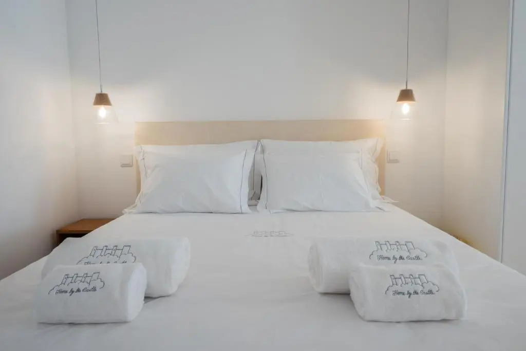 Castle Terrace Exclusive Apartment - Home By The Castle Apartment