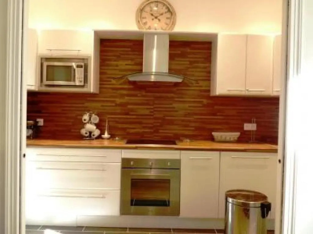 Luxury three Bed apartment in Cannes just a couple of minutes walk to the Palais and beaches 669