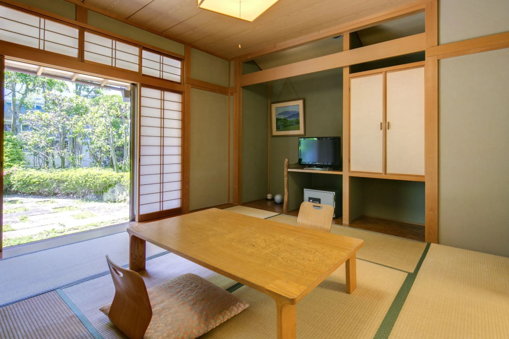 Yugawara-Onsen Manyoso