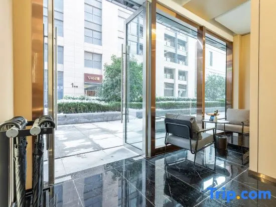 Wuhan Nanjing Garden S High-altitude Hotel (Hankou Railway Station Oceanwide CBD Branch)