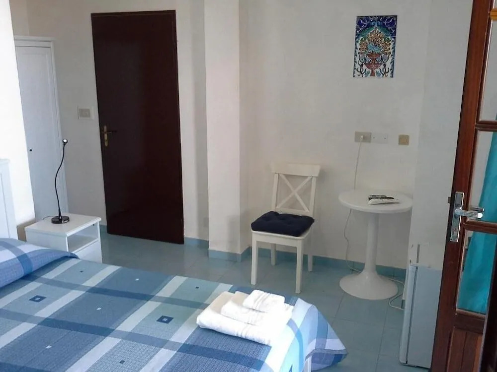 Alba Chiara B&B