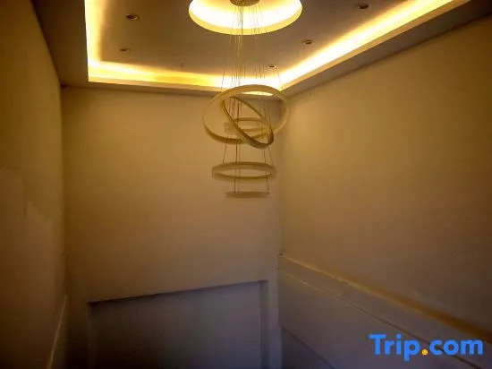 Shell Hotel (Shanghai Nanxiang Guyi Garden)