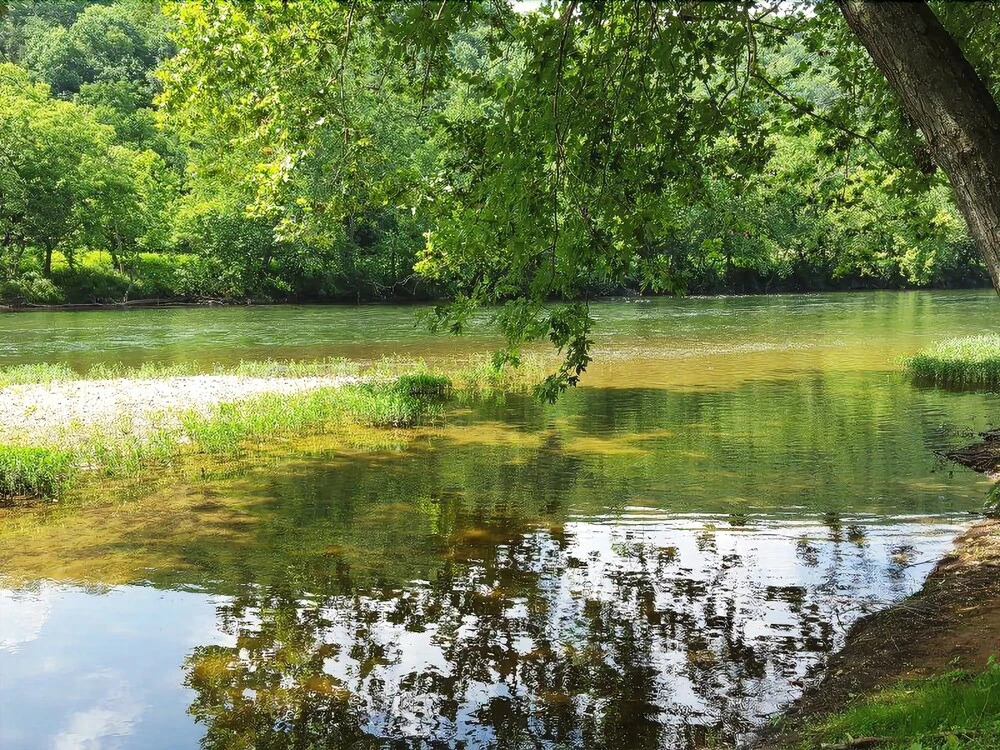 A_southern_river_retreat