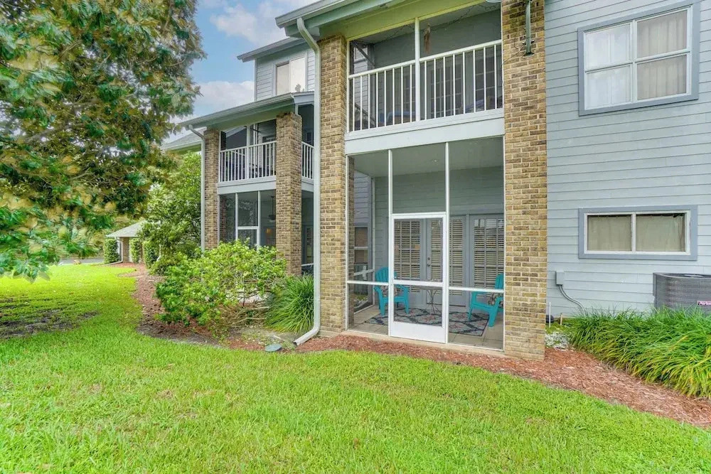 Sunny Titusville Retreat Near Space Coast