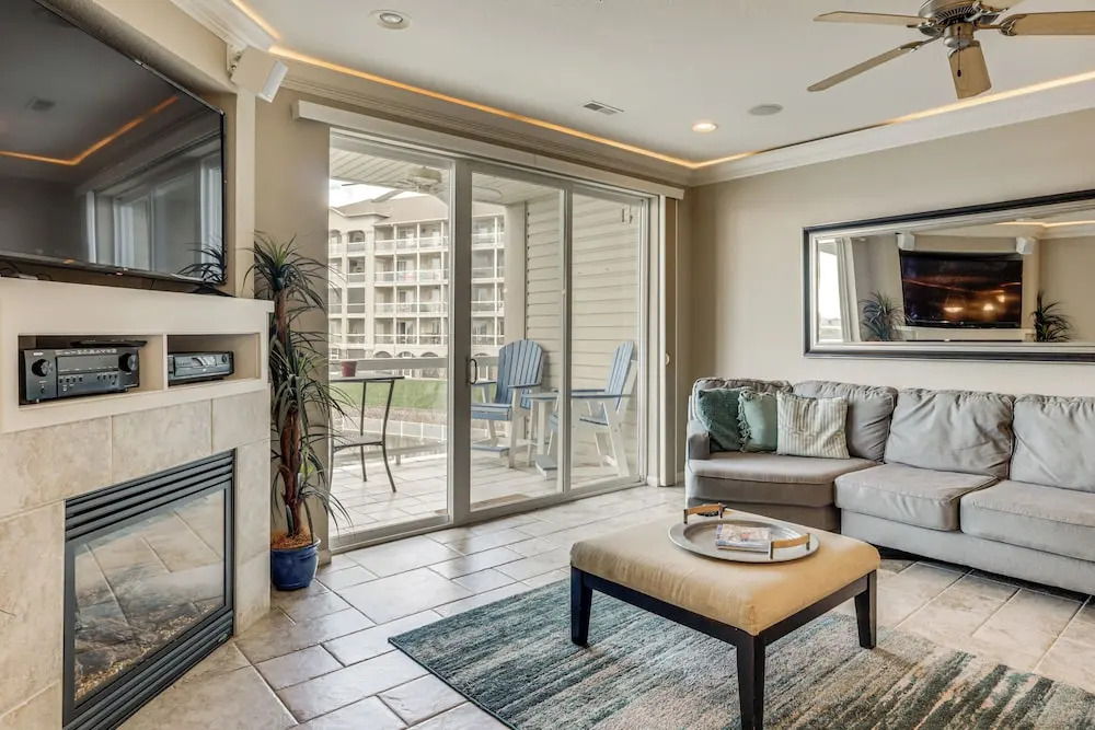 Balcony & Lake Views! Osage Beach Retreat