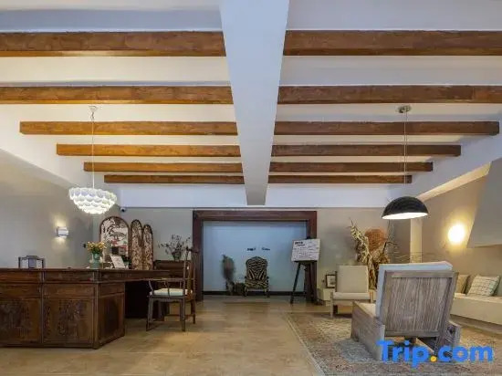 Yunfu Banshan Holiday Homestay