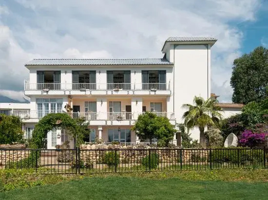 Dali Jinjia Dingrong Meiguiyuan Lake View Inn