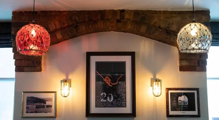 The Seale Arms
