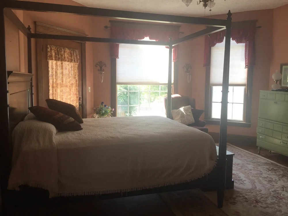 The Old Coe House