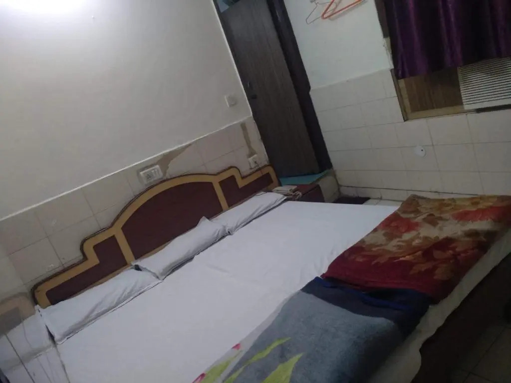 Hotel Shivam Palace BY WB Inn