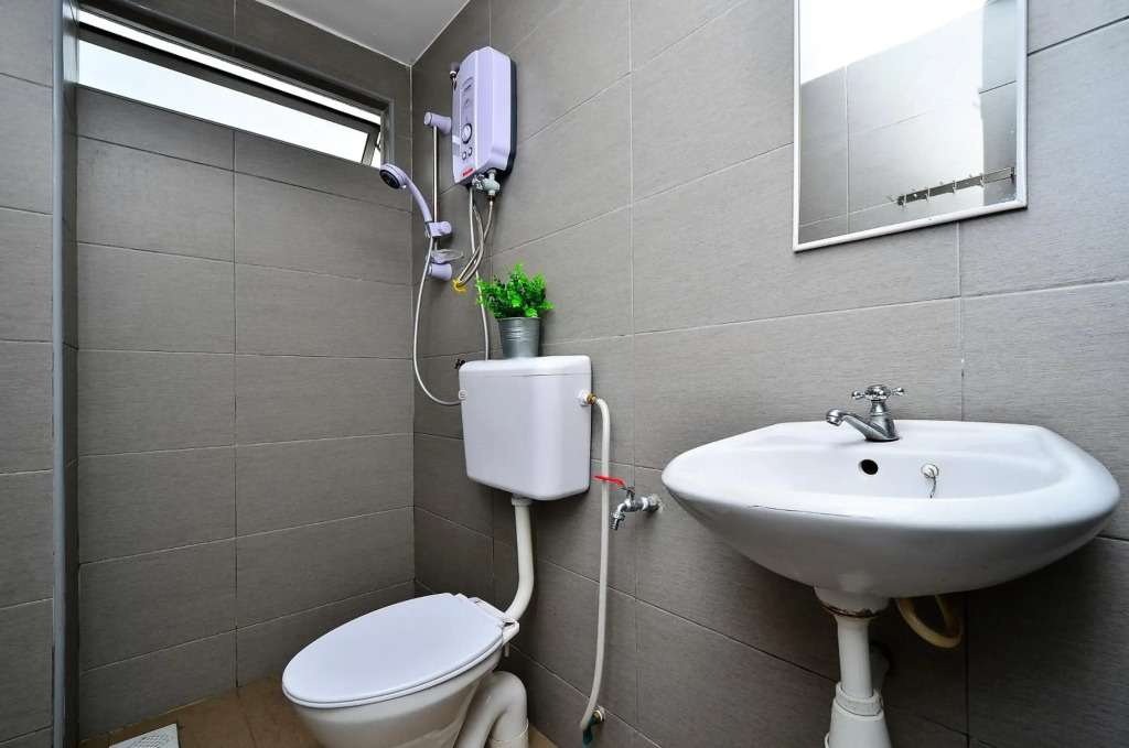 Menjalara Share House 中文房东-Room Only