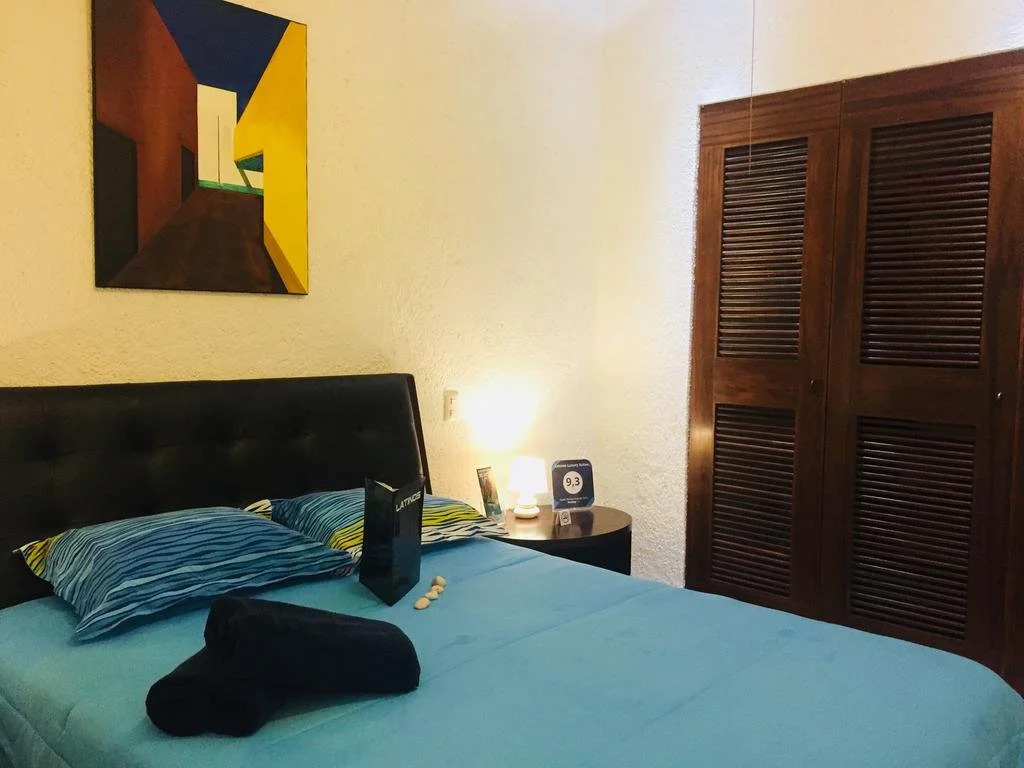 Latinos Luxury Suites