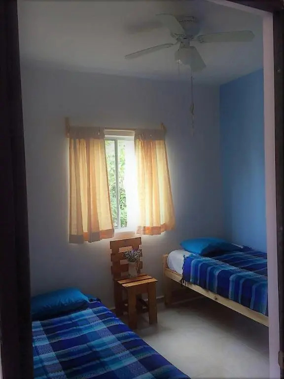 Cozy mex house well linked to the beach. A/C, Netflix and WiFi