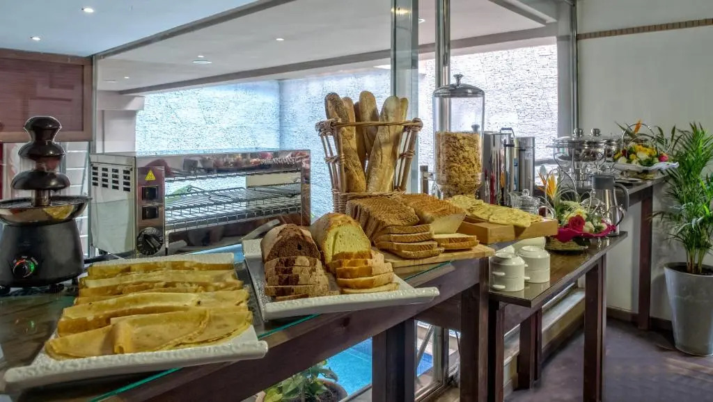 Yaad City Hotel