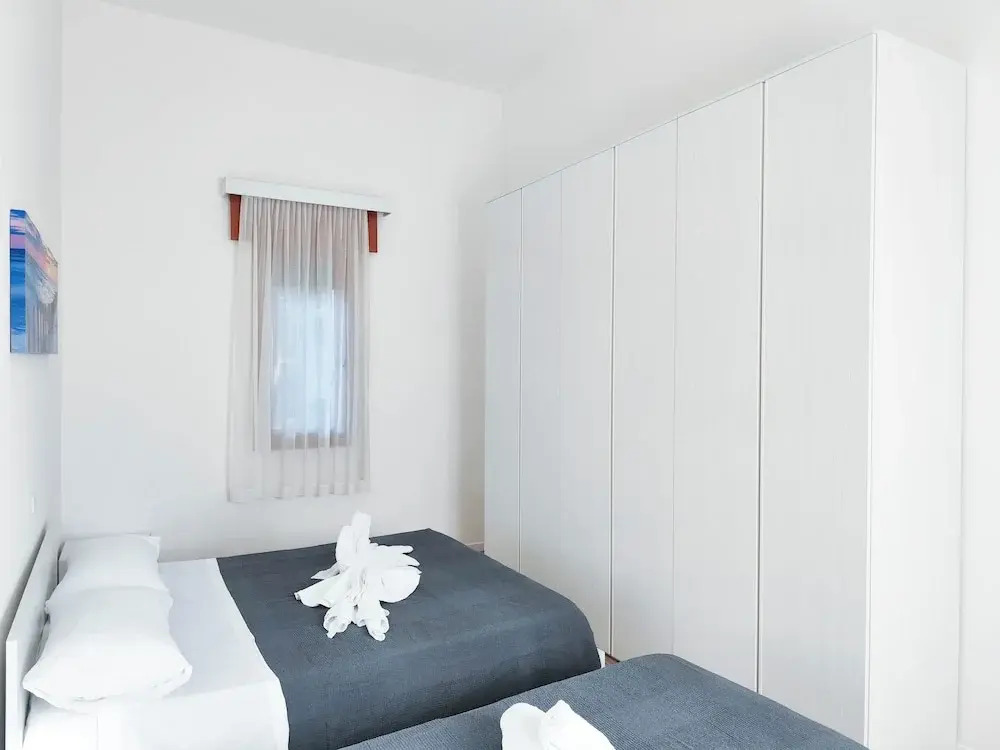 Modern Apartment Near the Beach