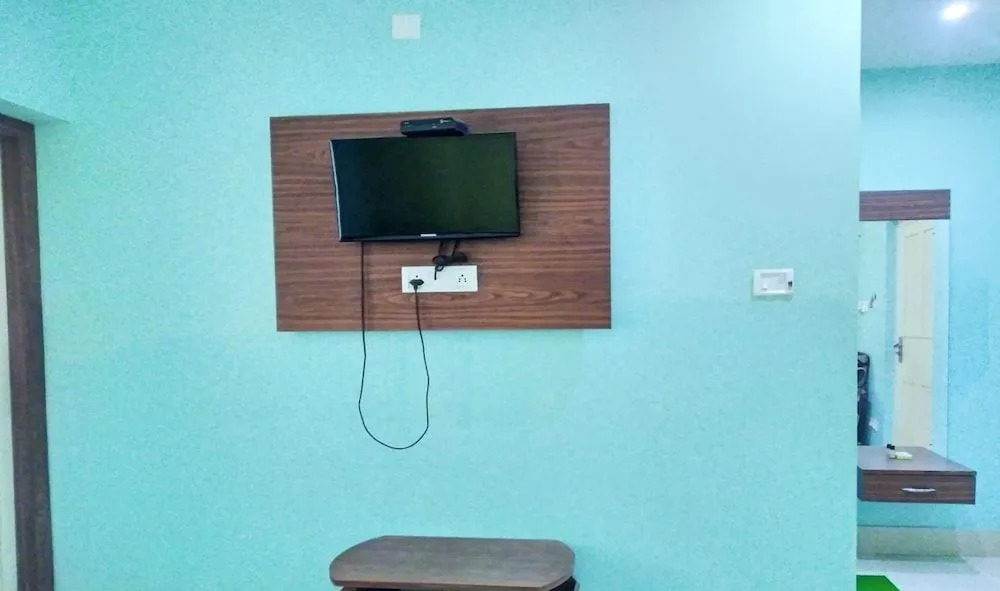 Goroomgo Chhabighar New digha
