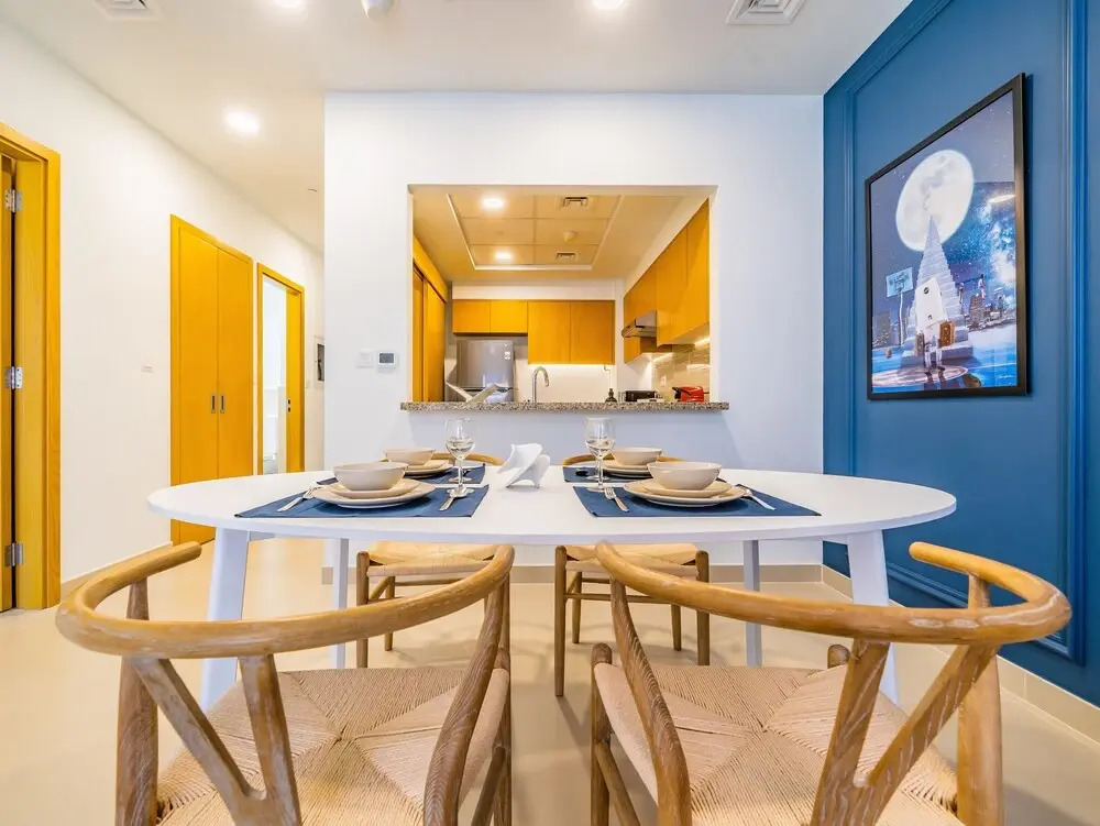 Monty Holiday Home - Serene & Modern Apartment With Burj Khalifa View