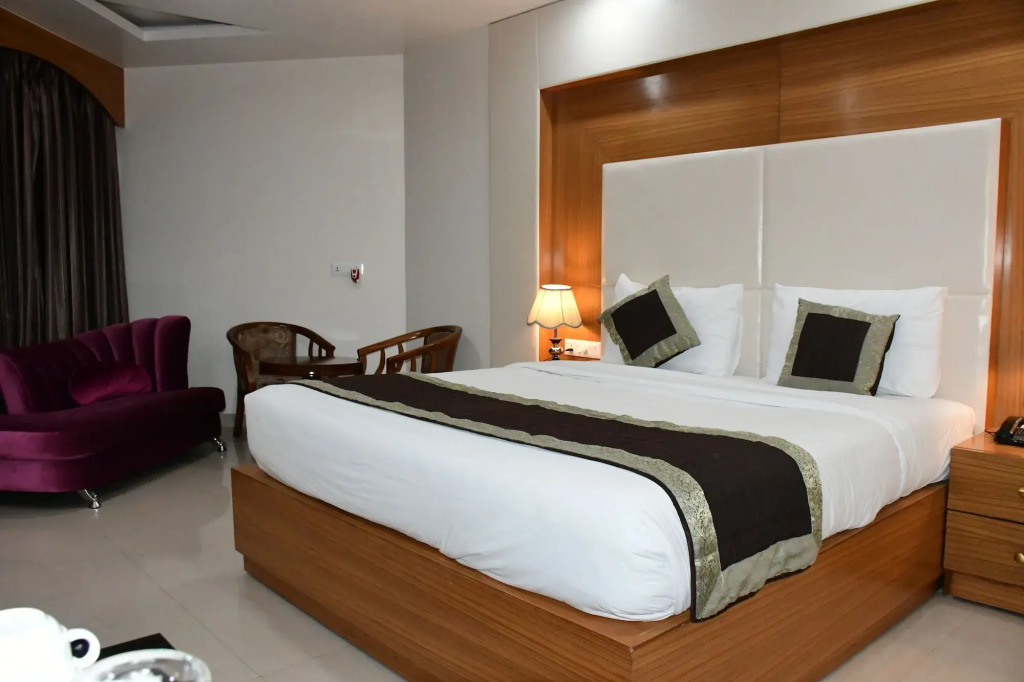 HOTEL ANAND INTERNATIONAL