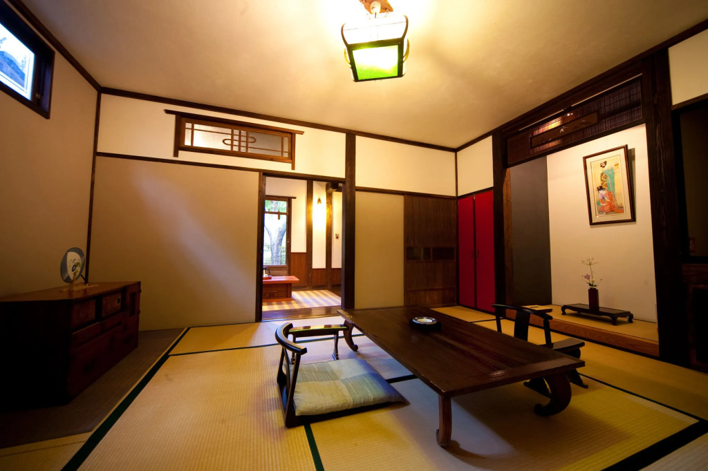 Hatago Kayausagi