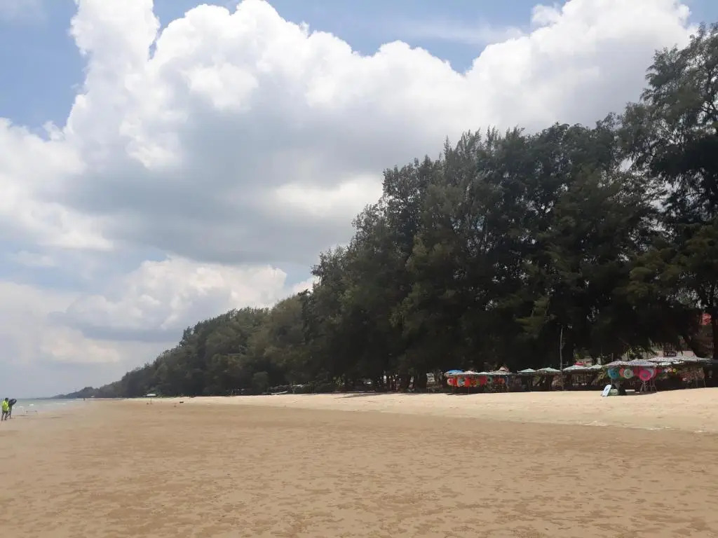 ระยองบีช Rayong Beach Hotel
